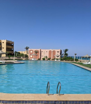 Ain El Sokhna ground floor, with Pool & Sea view